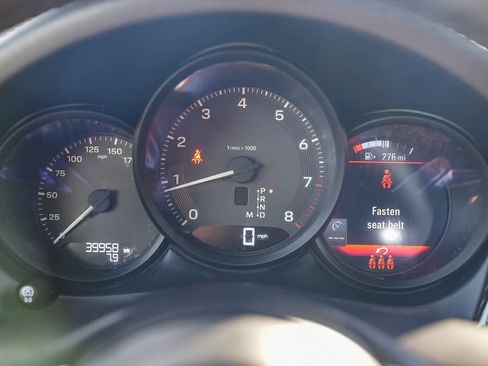 Used 2023 Porsche Macan image 17