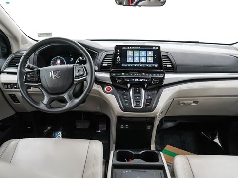 Used 2025 Honda Odyssey EX-L image 17