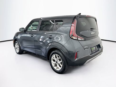 Used 2025 Kia Soul LX w/ LX Technology Package FWD image 5