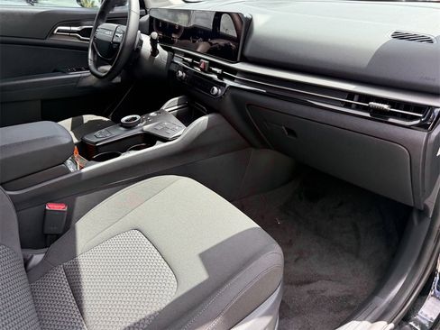 New 2026 Kia Sportage S image 13