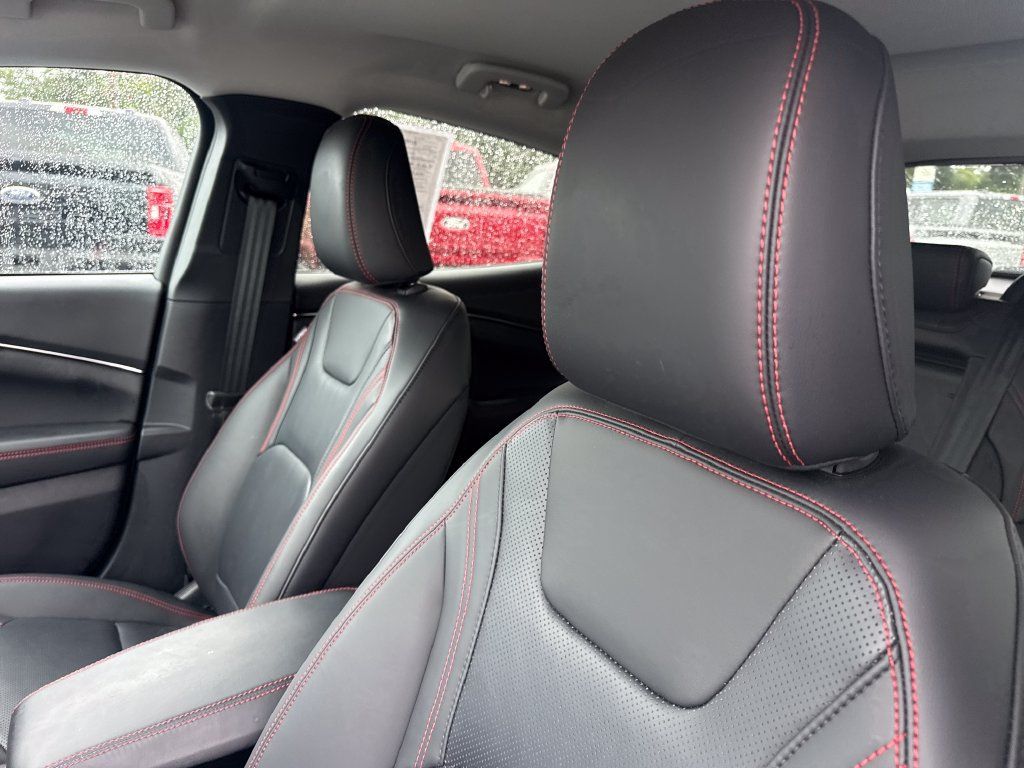 Used 2025 Ford Mustang Mach-E Premium w/ Sport Appearance Package AWD/4WD image 24