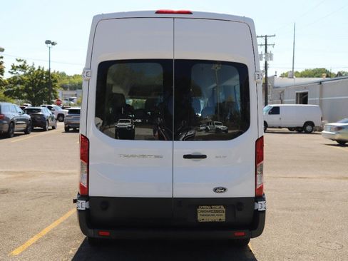 Used 2017 Ford Transit 350 XLT image 6