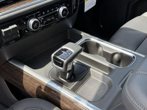 New 2026 GMC Sierra 1500 Elevation image 23