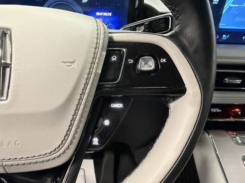 Used 2025 Lincoln Aviator Reserve w/ Equipment Group 201A image 14