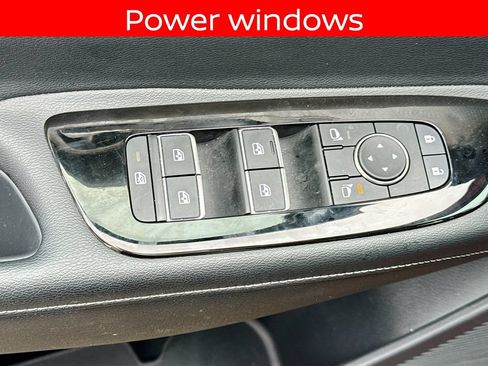 Used 2025 Nissan Murano SL AWD/4WD image 18