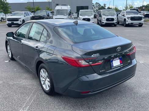 Used 2026 Toyota Camry LE FWD image 18