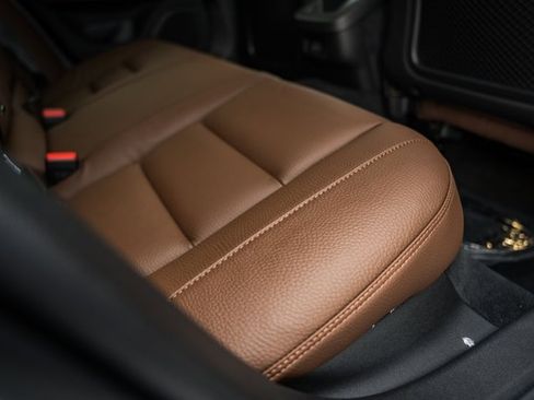 New 2026 Volvo V60 B5 Cross Country Plus w/ Protection Package Premier image 32