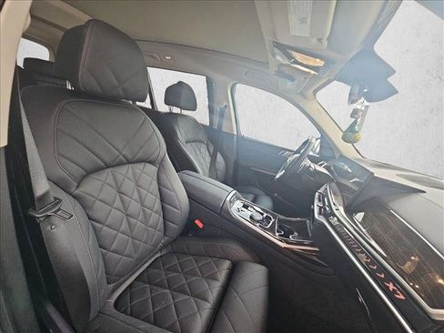 Used 2024 BMW X7 xDrive40i w/ Premium Package AWD/4WD image 19