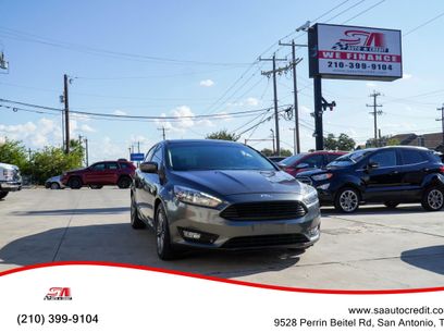 Used 2018 Ford Focus SE w/ SE Appearance Package