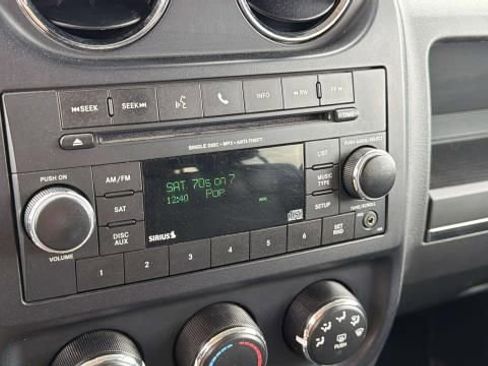 Used 2017 Jeep Patriot Sport AWD/4WD image 15