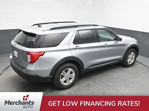 Used 2022 Ford Explorer XLT AWD/4WD image 30