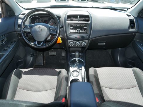 Used 2017 Mitsubishi Outlander Sport LE AWD/4WD image 10