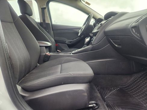 Used 2016 Ford Focus SE image 20