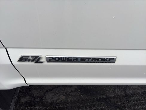 Used 2022 Ford F350 Platinum image 8