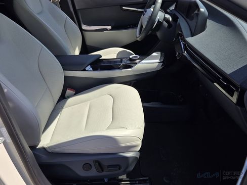 Certified 2024 Kia EV6 Wind AWD/4WD image 19