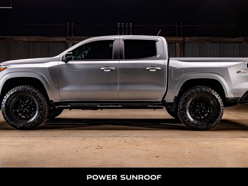 Used 2023 Chevrolet Colorado Z71 w/ Z71 Convenience Package 2 image 6