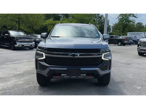 Certified 2022 Chevrolet Tahoe Z71 w/ Z71 Off-Road Package AWD/4WD image 3