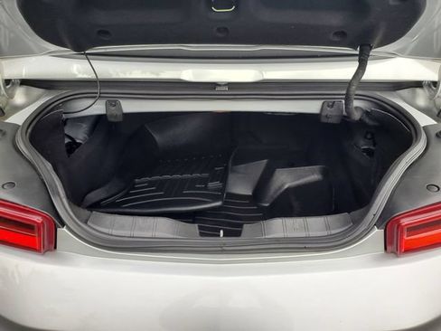 Used 2018 Chevrolet Camaro SS RWD image 10