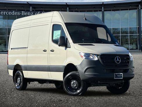 New 2025 Mercedes-Benz Sprinter 2500 image 2