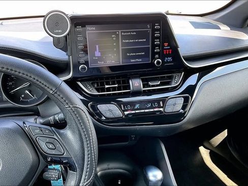 Used 2019 Toyota C-HR LE FWD image 14