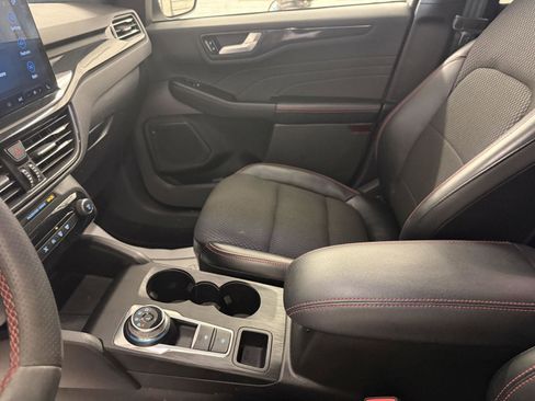 Used 2023 Ford Escape ST-Line w/ Tech Pack #1 image 13