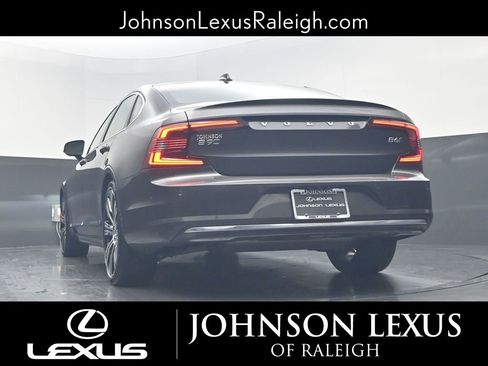 Used 2024 Volvo S90 B6 Ultimate image 18