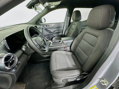 Used 2025 Chevrolet Equinox LT image 13