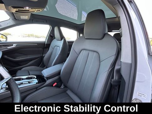 New 2026 Audi A6 Premium Plus AWD/4WD image 17
