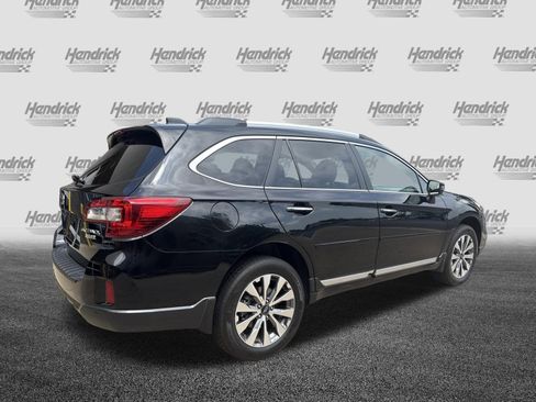 Used 2017 Subaru Outback 2.5i Touring AWD/4WD image 10