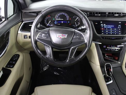 Used 2018 Cadillac XT5 FWD w/ LPO, Wheel Lock Package image 20
