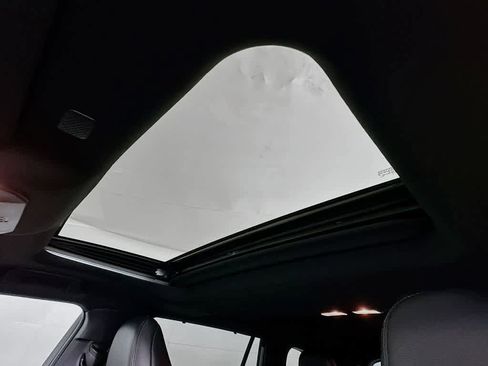 Used 2022 Toyota Highlander XSE image 31