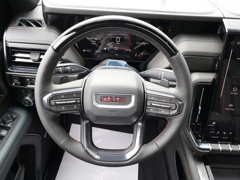 New 2026 GMC Yukon AT4 w/ AT4 Premium Plus Package AWD/4WD image 16