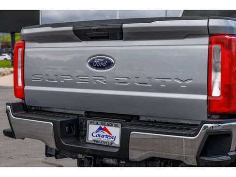 Used 2024 Ford F350 XLT w/ FX4 Off-Road Package AWD/4WD image 28