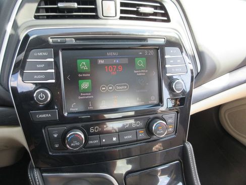 Used 2023 Nissan Maxima Platinum w/ Sport Mat Group FWD image 27