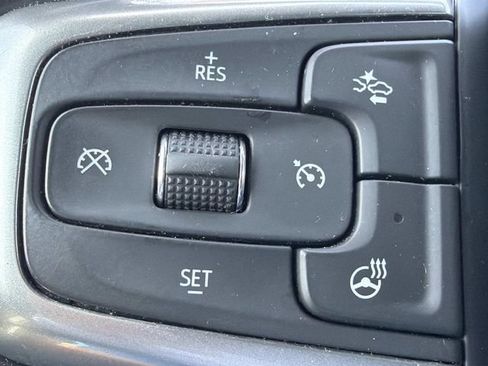 Used 2025 Chevrolet Silverado 1500 LT AWD/4WD image 24