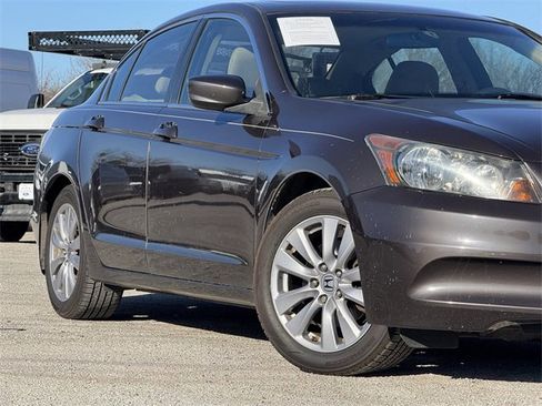 Used 2011 Honda Accord EX image 3