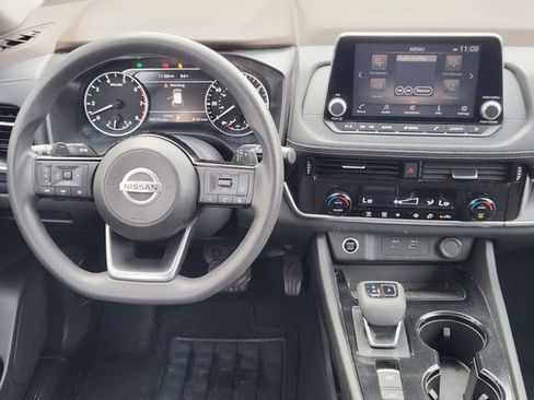 Used 2021 Nissan Rogue SV image 26