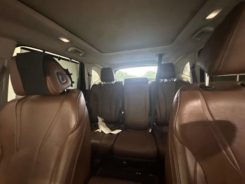 Used 2022 Acura MDX FWD w/ Technology Package image 17