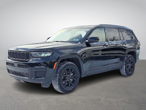 Certified 2024 Jeep Grand Cherokee L Laredo image 3