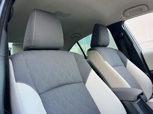 Used 2024 Toyota Corolla LE FWD image 17