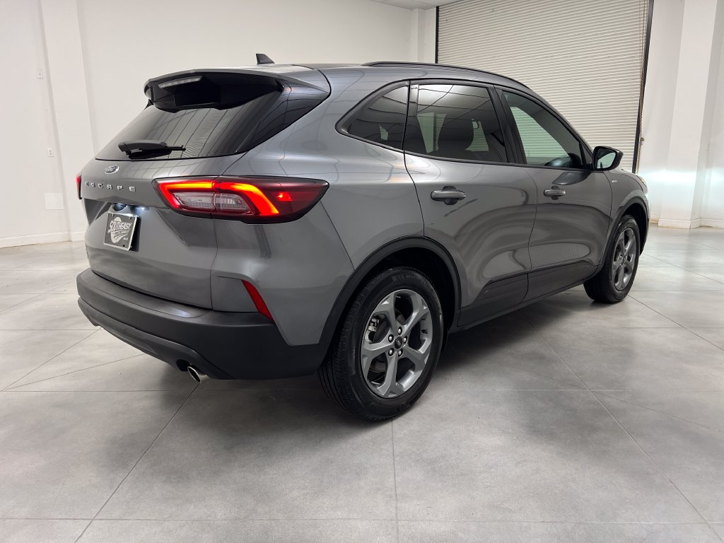 Used 2026 Ford Escape ST-Line FWD image 9