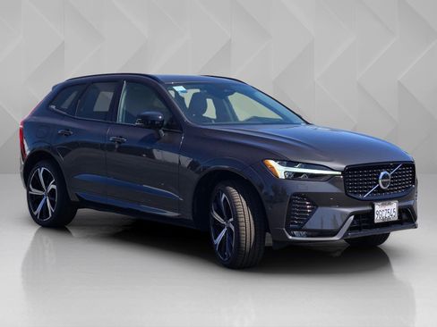 Certified 2023 Volvo XC60 B5 Ultimate AWD/4WD image 12