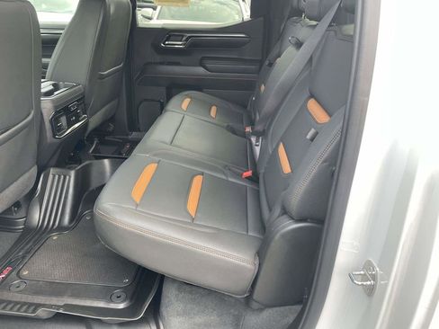 Used 2024 GMC Sierra 1500 AT4 w/ AT4 Premium Package AWD/4WD image 21
