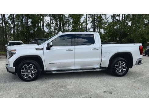 Certified 2023 GMC Sierra 1500 SLT w/ SLT Premium Package AWD/4WD image 5