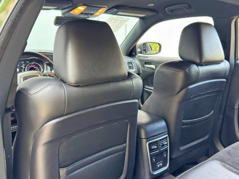 Used 2020 Dodge Charger Scat Pack RWD image 39