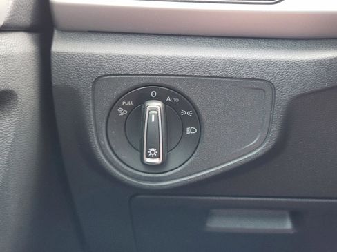 Used 2023 Volkswagen Atlas SEL R-Line image 17