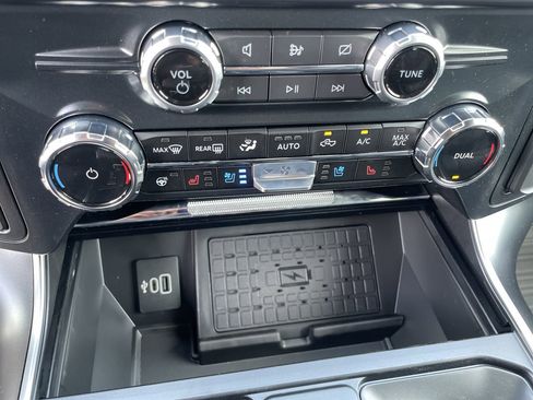 New 2026 Ford F150 Raptor AWD/4WD image 25
