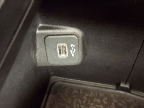 Used 2021 Jeep Wrangler Unlimited Sahara AWD/4WD image 33