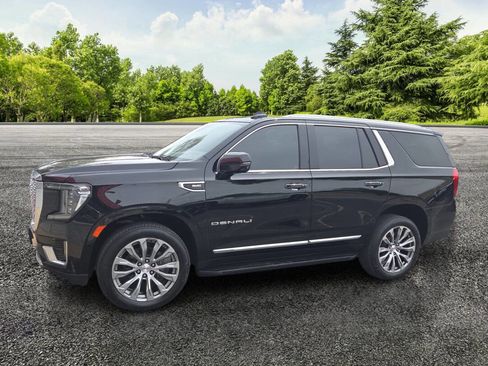Used 2021 GMC Yukon Denali w/ Advanced Technology Package AWD/4WD image 1