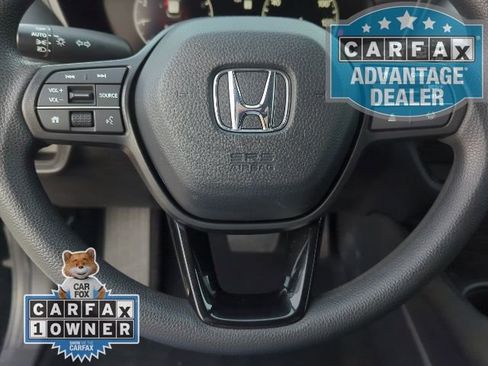 Used 2024 Honda HR-V LX image 5